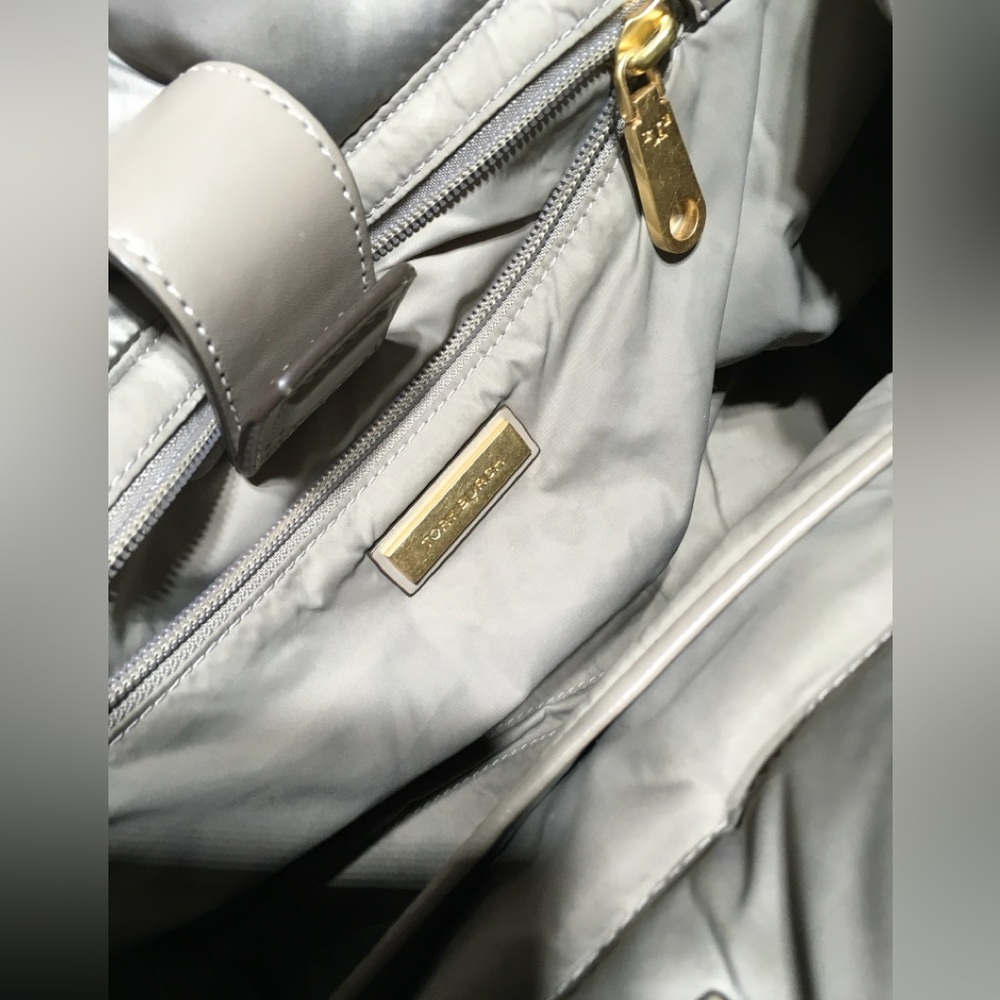 Tory Burch Nylon Ella Puffer Tote Handbag Taupe Gray - Picture 11 of 16